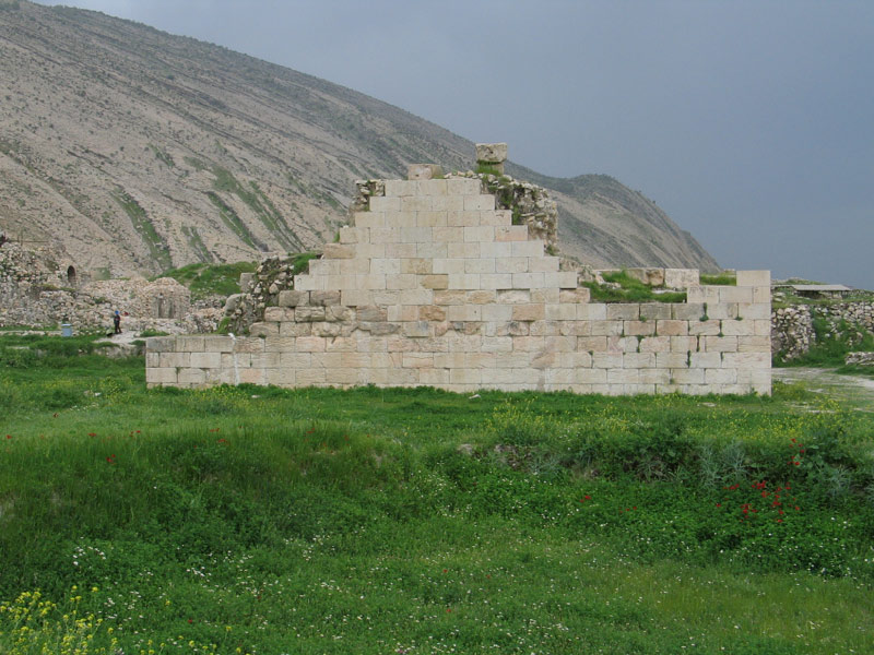 معبد آناهیتا