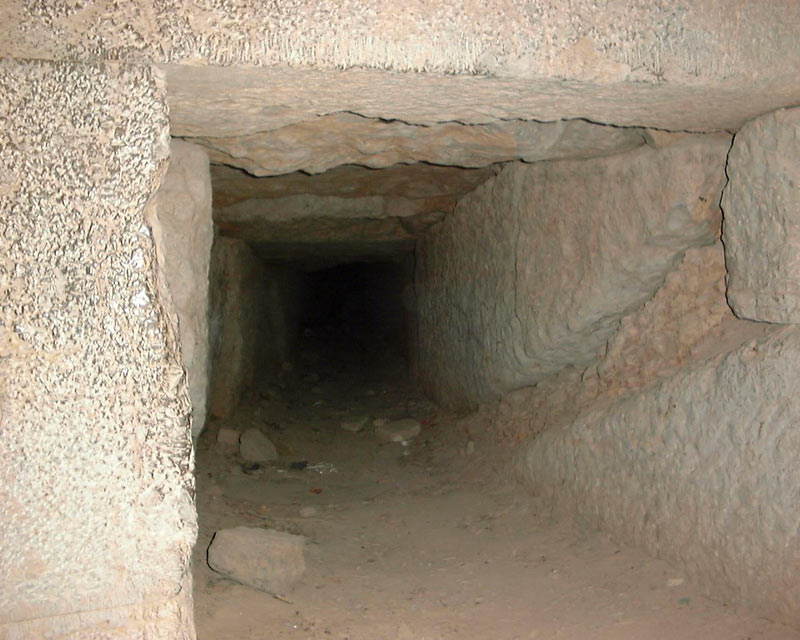 راه آبهای زیرزمینی تخت جمشید