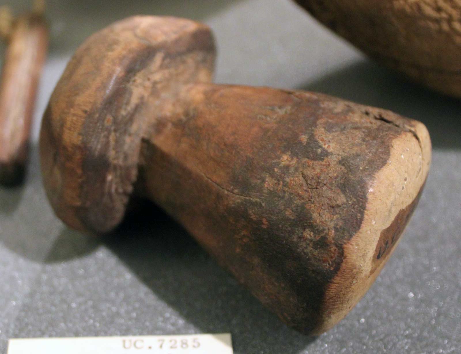 کوبه نرم کننده چرم