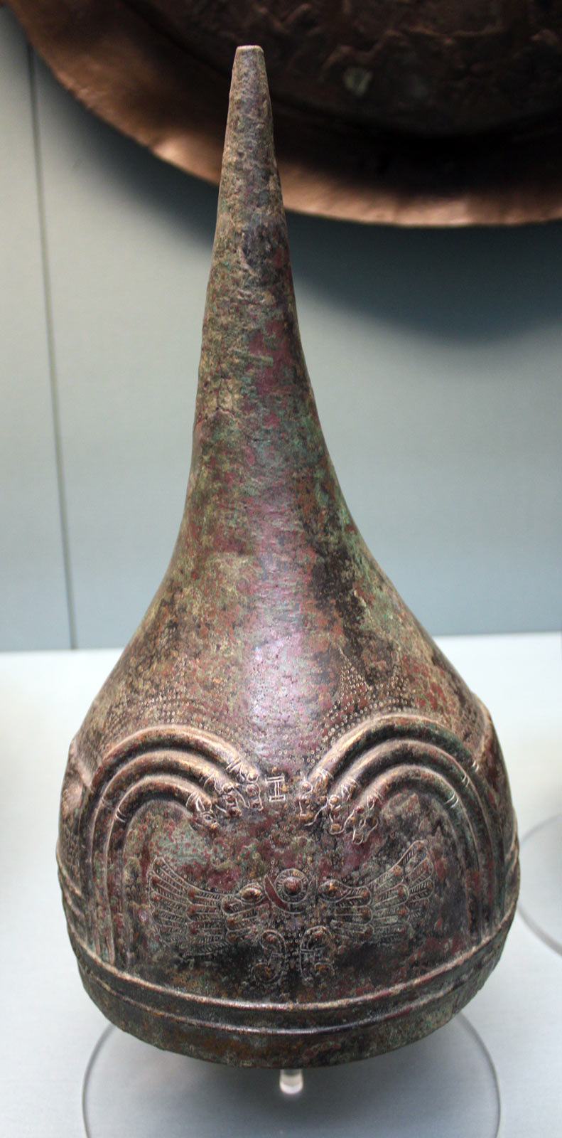 کلاه خود آشوری