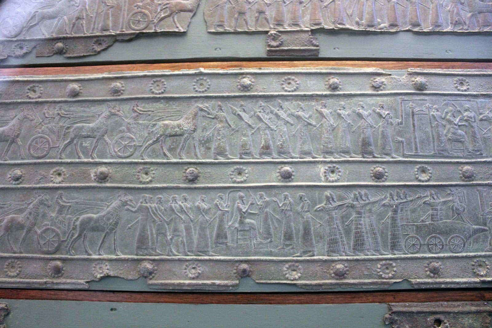 تزیینات شلمنسر سوم در بلوات