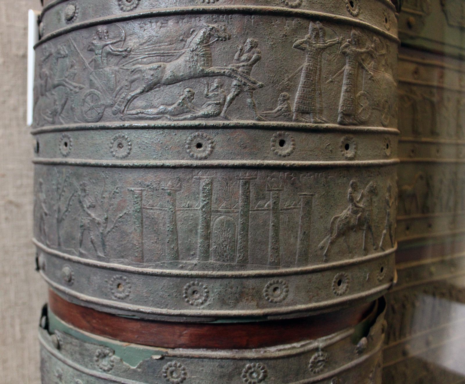 تزیینات شلمنسر سوم در بلوات