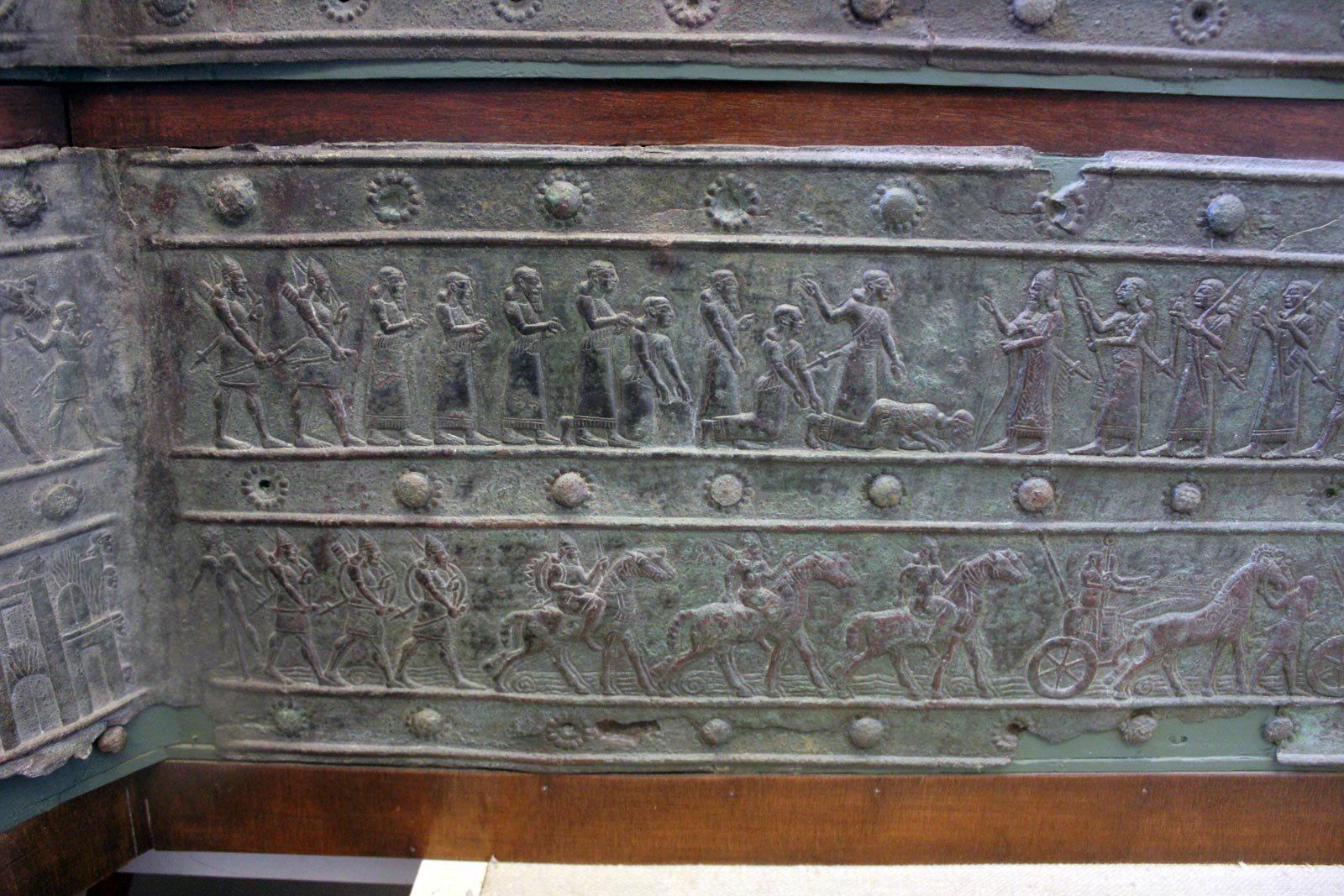 تزیینات شلمنسر سوم در بلوات