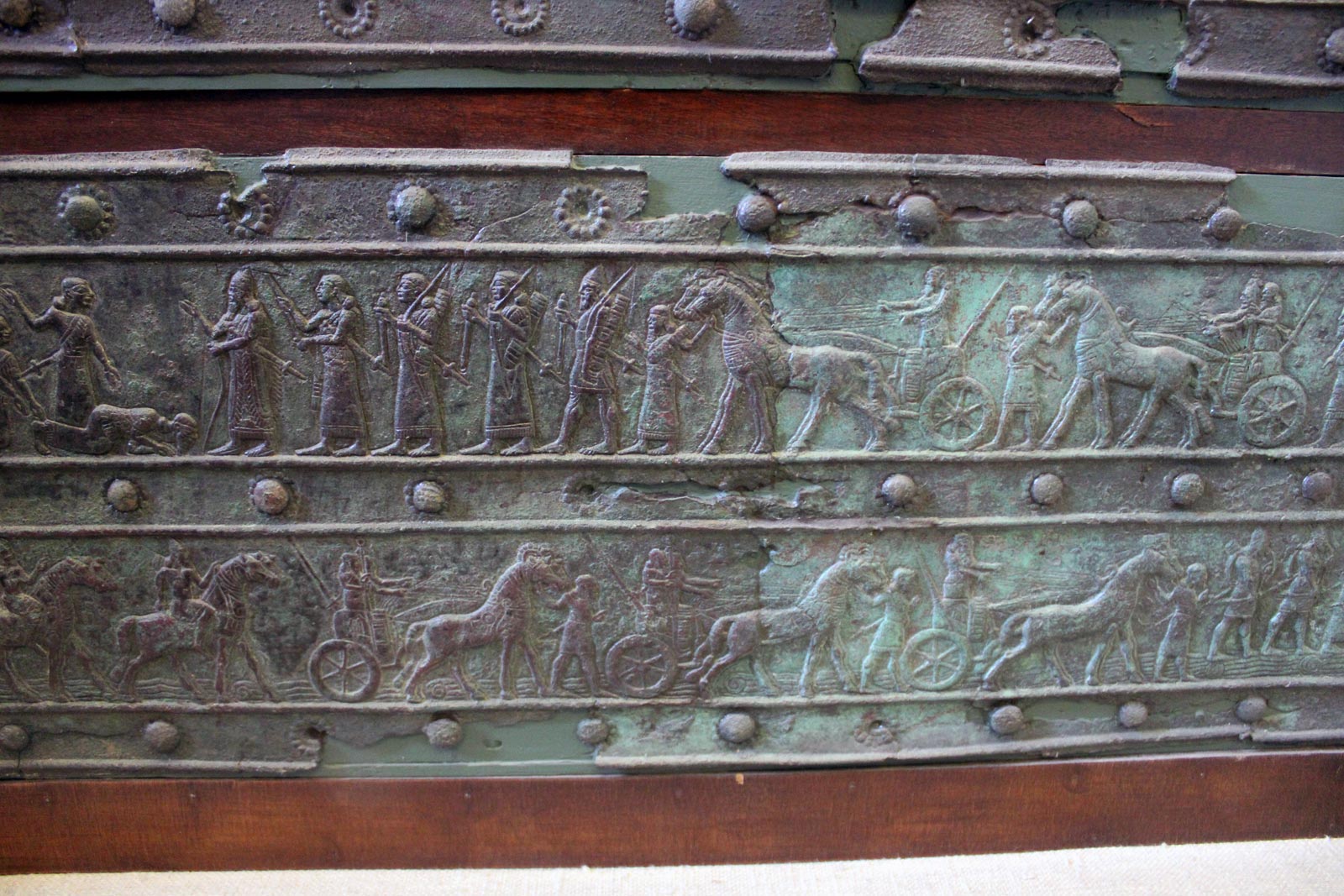 تزیینات شلمنسر سوم در بلوات