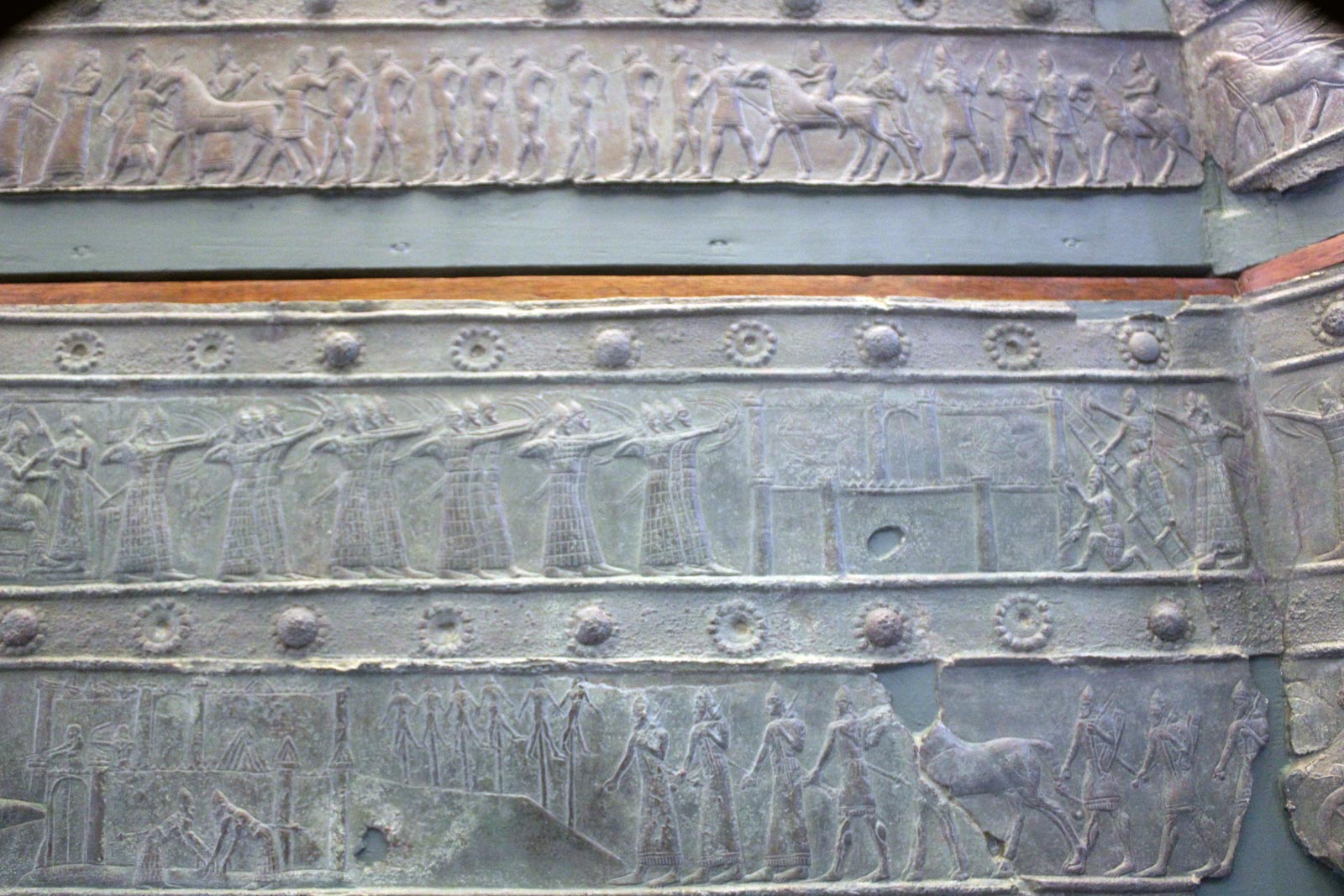 تزیینات شلمنسر سوم در بلوات