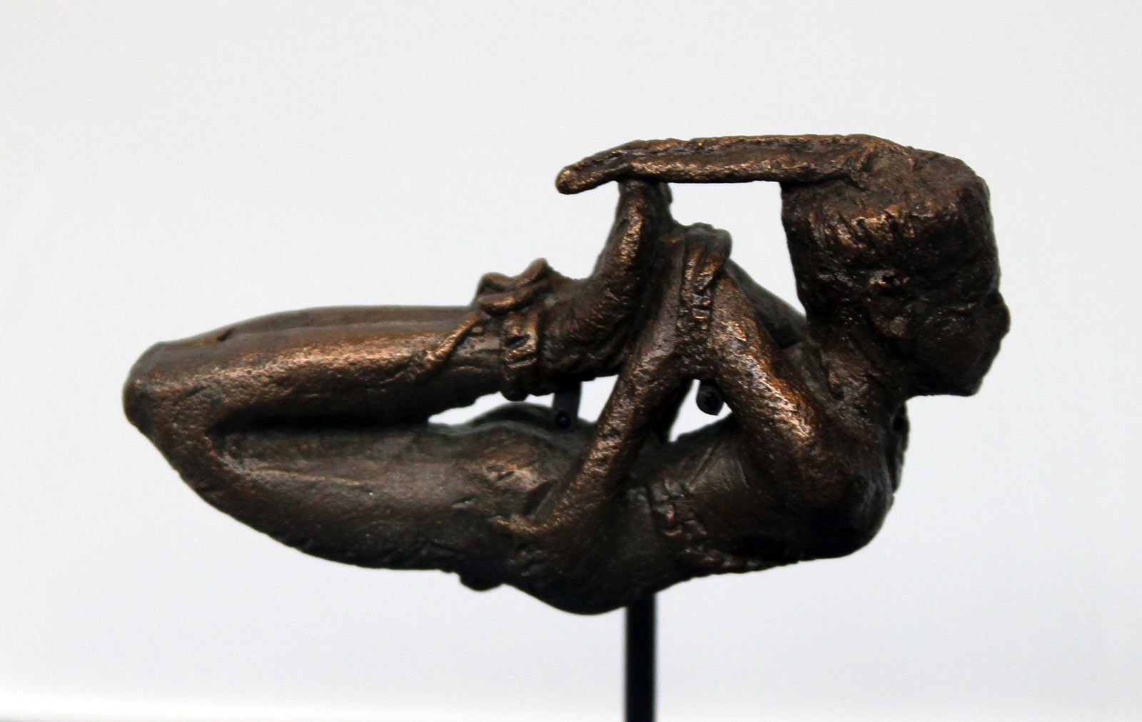 مجسمه یک زندانی