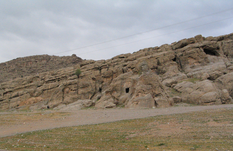 استودان
