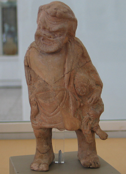 مجسمه تئاتر کمدی اشکانی