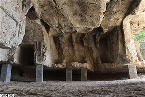 گور معبد خارک