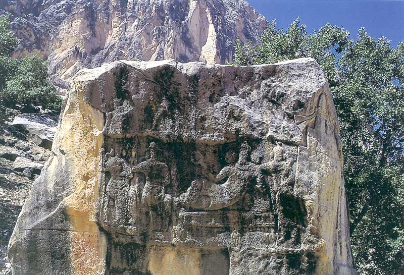 سنگ نگاره های تنگ سروك 