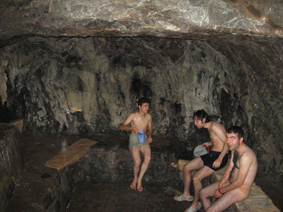 حمام سنگی گیوی
