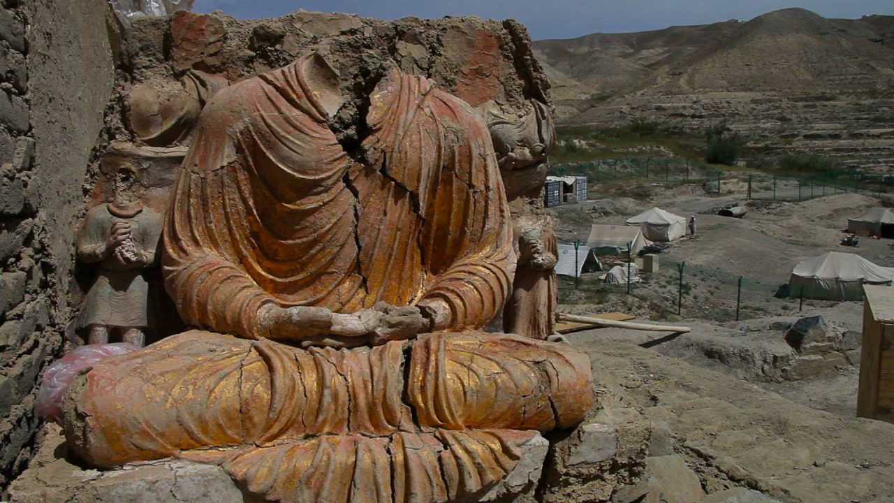 مس عینک لوگر