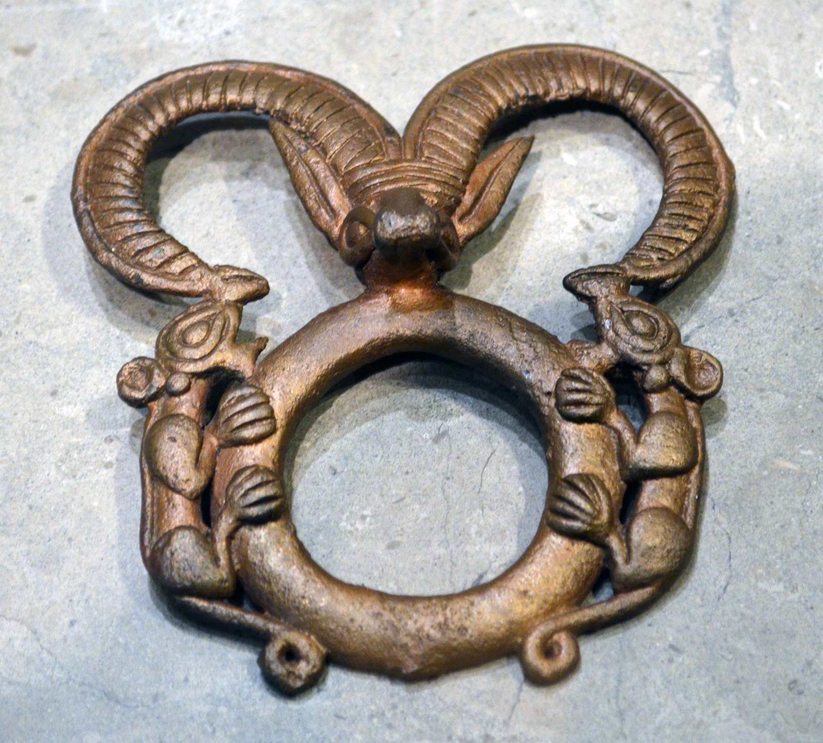 آثار  مفرغ لرستان