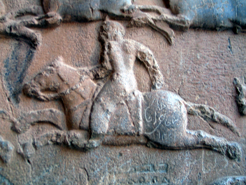 سنگ نگاره های تاق بستان